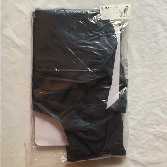 Capezio cap sleeve leotard. NWT, original package - Picture 4 of 5